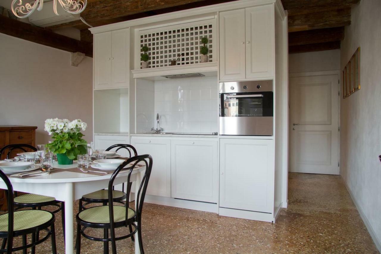 Loft Overlooking The Grand Canal Veneza Exterior foto